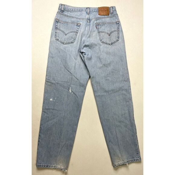 VINTAGE Levi's 550 Denim Jeans Men Size 32 X 31 Light Blue Tag Size 34 X 32 - Picture 3 of 11